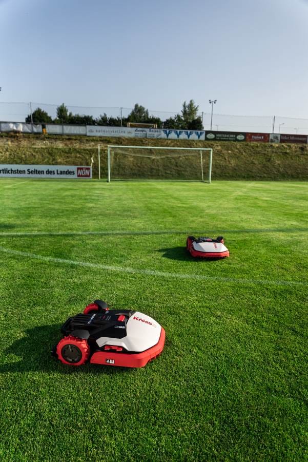 Kress Mega KR136E rec. 6000m² max 6500m² + OAS Robotic Lawnmower