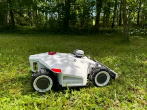 ROBOTGRASKLIPPARE BILLIG KABELFRI 4WD LUBA2 3